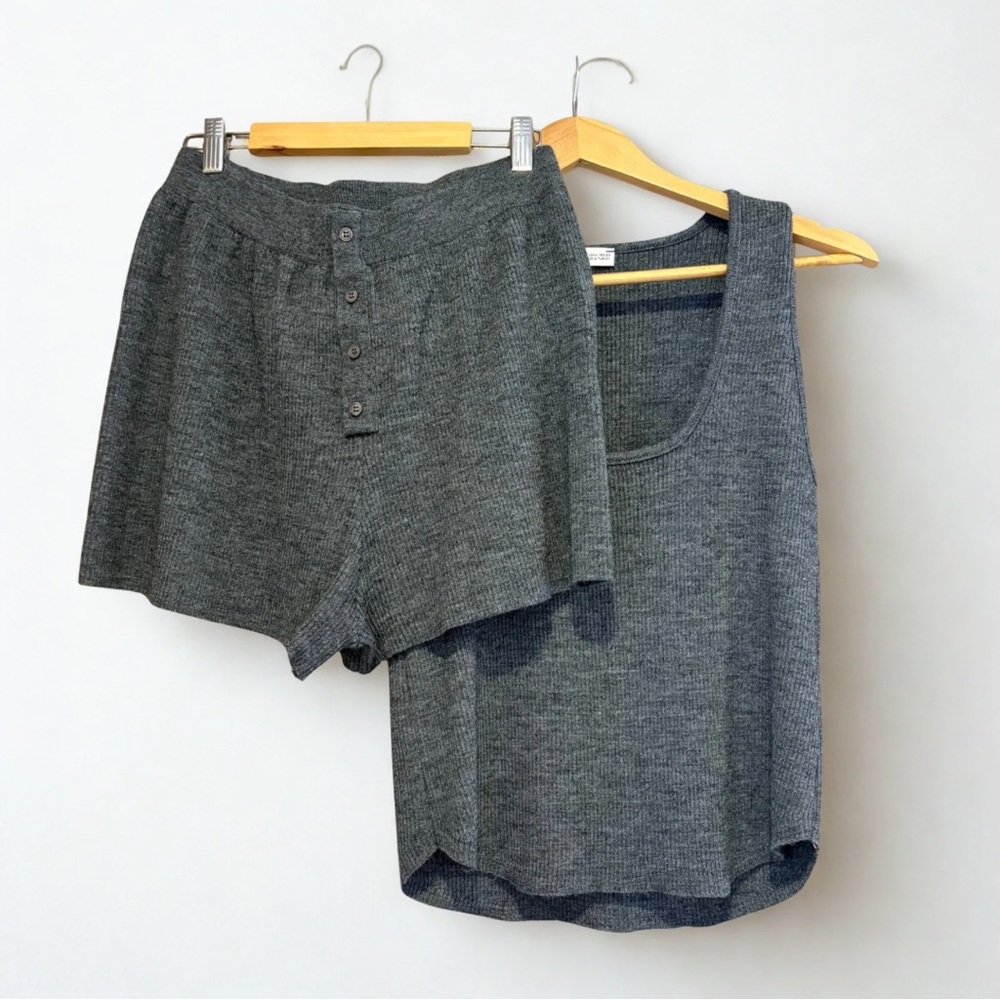 🩶 Zara Ribbed Knit 2-Piece Set – Size L